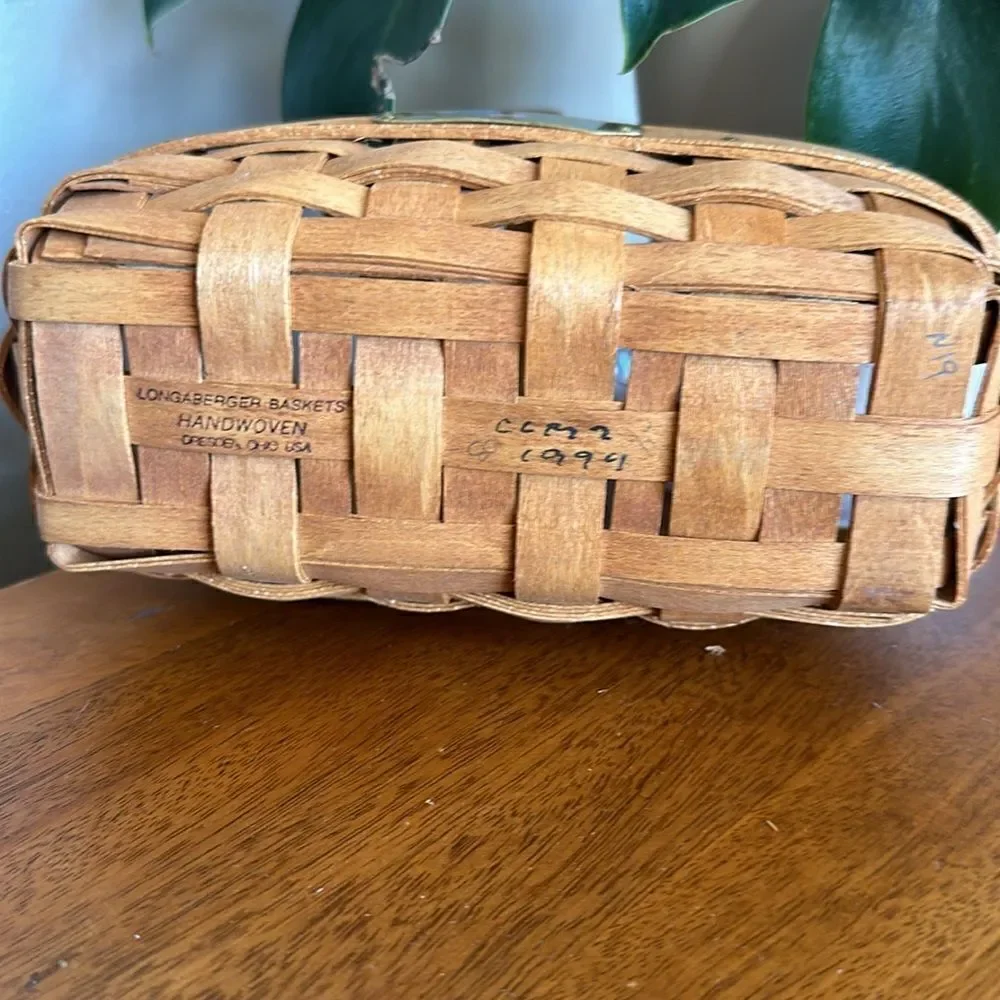 Vintage 1994 Longaberger Hostess Basket!